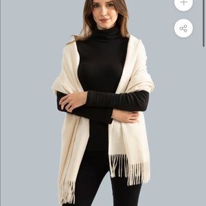 Sofia Cashmere wrap with fringe